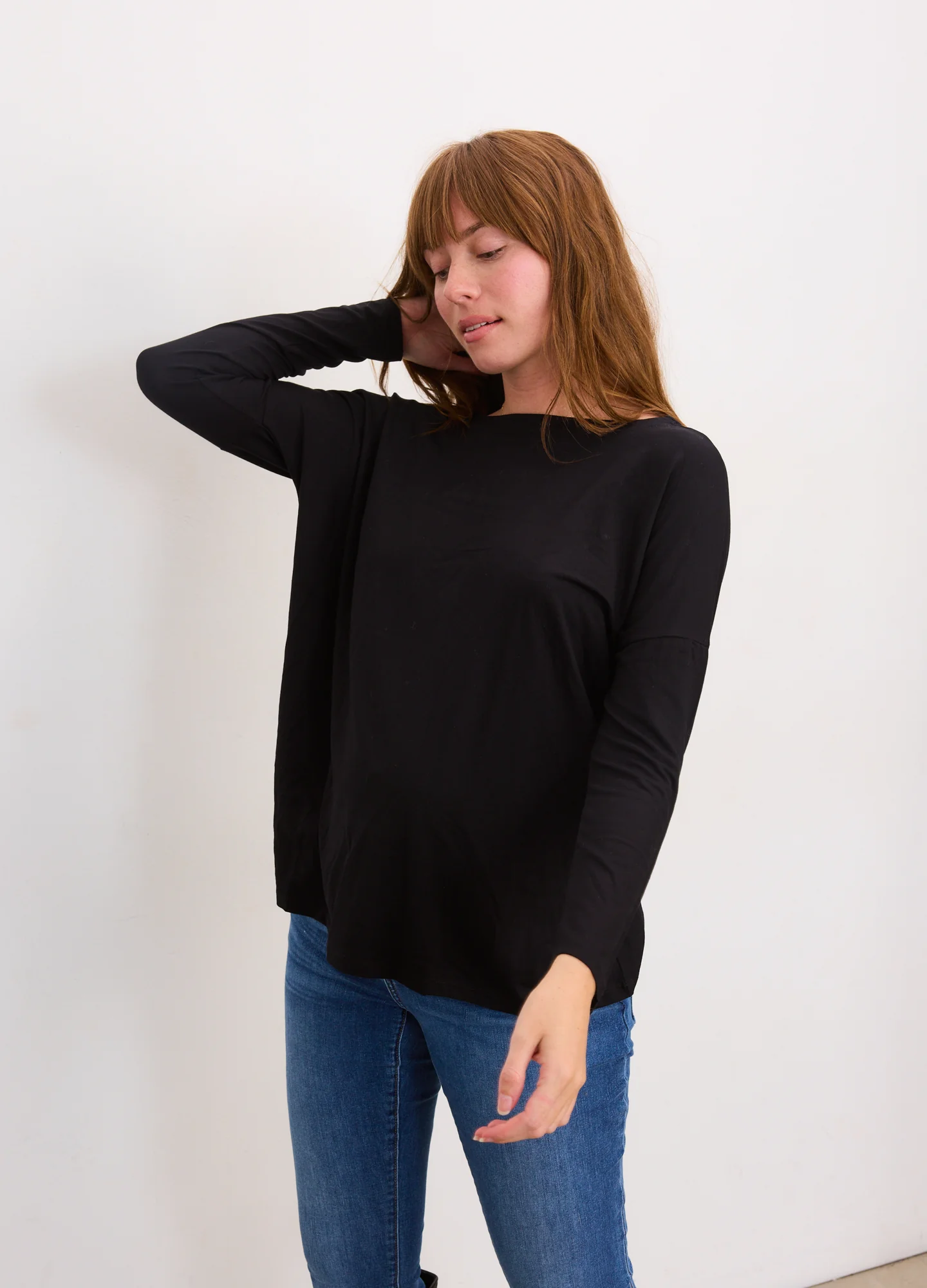 1092-black-1-black-1-variation-2.webp The Perfect Longsleeve Tee