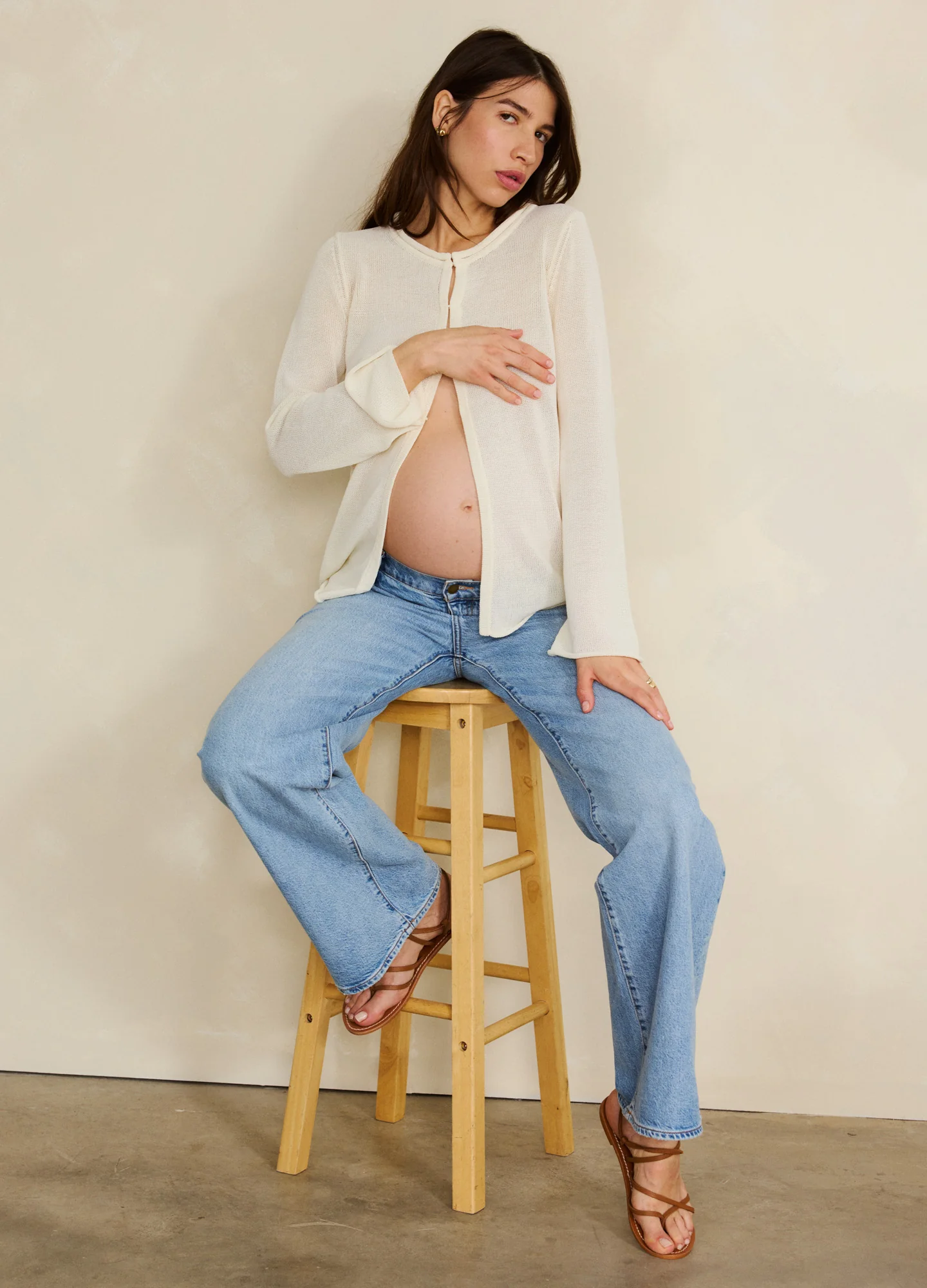 1096-the-relaxed-wide-leg-maternity-jean-5.webp The Relaxed Wide Leg Maternity Jean