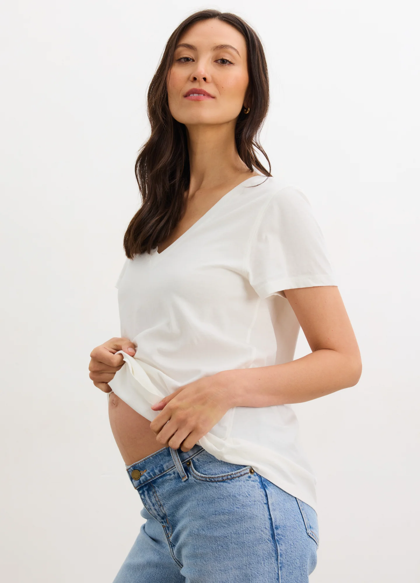 1110-white-1-white-1-variation-1.webp The Washed Cotton Vneck Tshirt