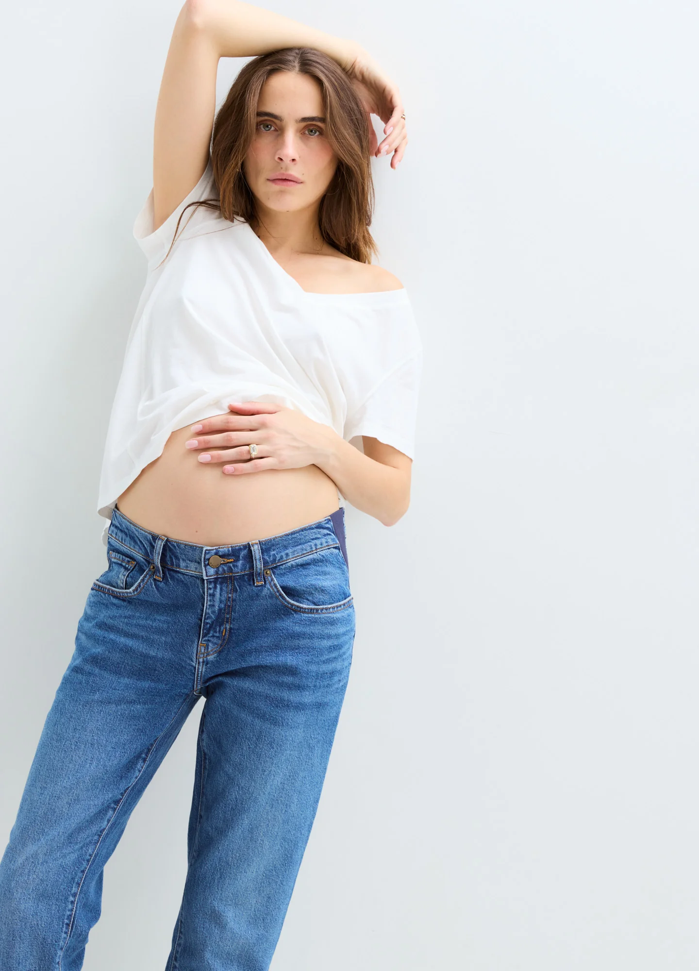 1185-the-boyfriend-maternity-jean-4.webp The Boyfriend Maternity Jean