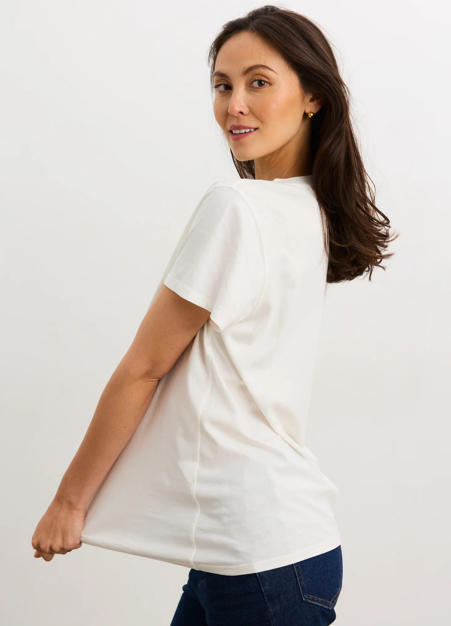 1221-the-washed-cotton-short-sleeve-crew-tshirt-5.webp The Washed Cotton Short Sleeve Crew Tshirt
