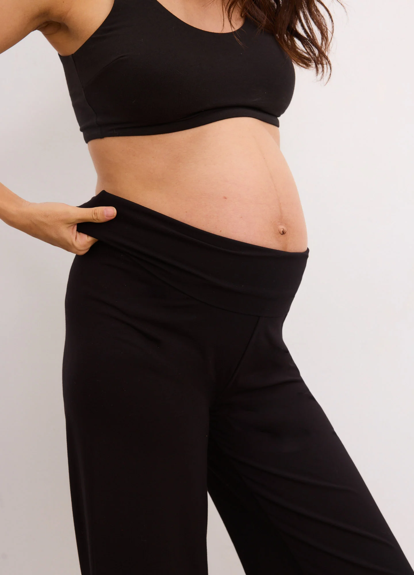 1366-the-bodyflex-crop-perfect-pant-4.webp The Bodyflex Crop Perfect Pant