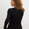 1372-the-softsculpt-knit-long-sleeve-tee-4.webp The Softsculpt Knit Long Sleeve Tee
