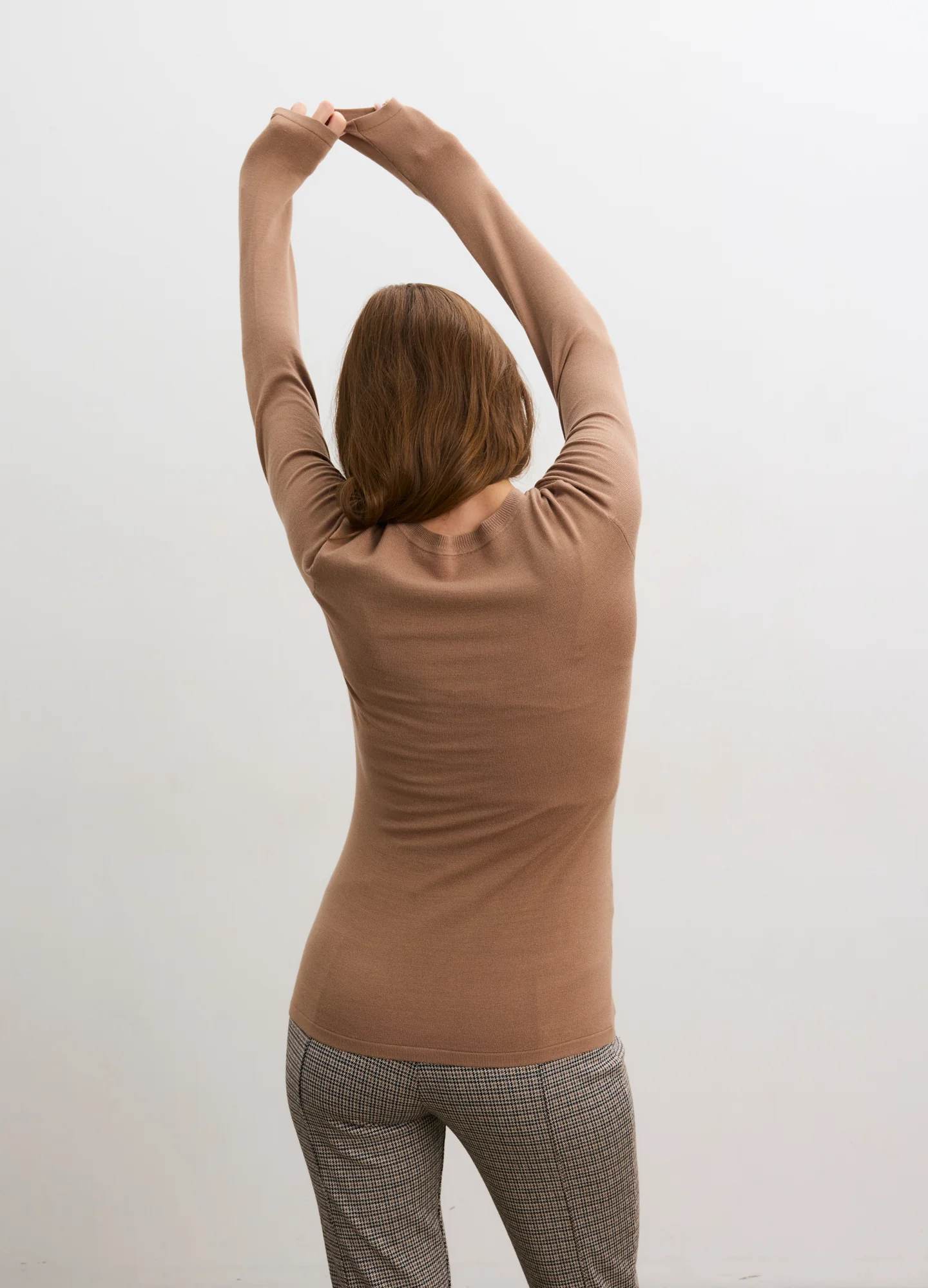 1396-the-softsculpt-knit-long-sleeve-tee-3.webp The Softsculpt Knit Long Sleeve Tee