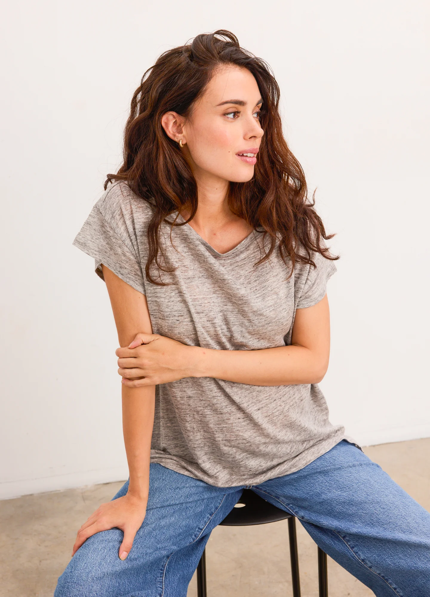 1622-the-everyday-linen-tee-2.webp The Everyday Linen Tee