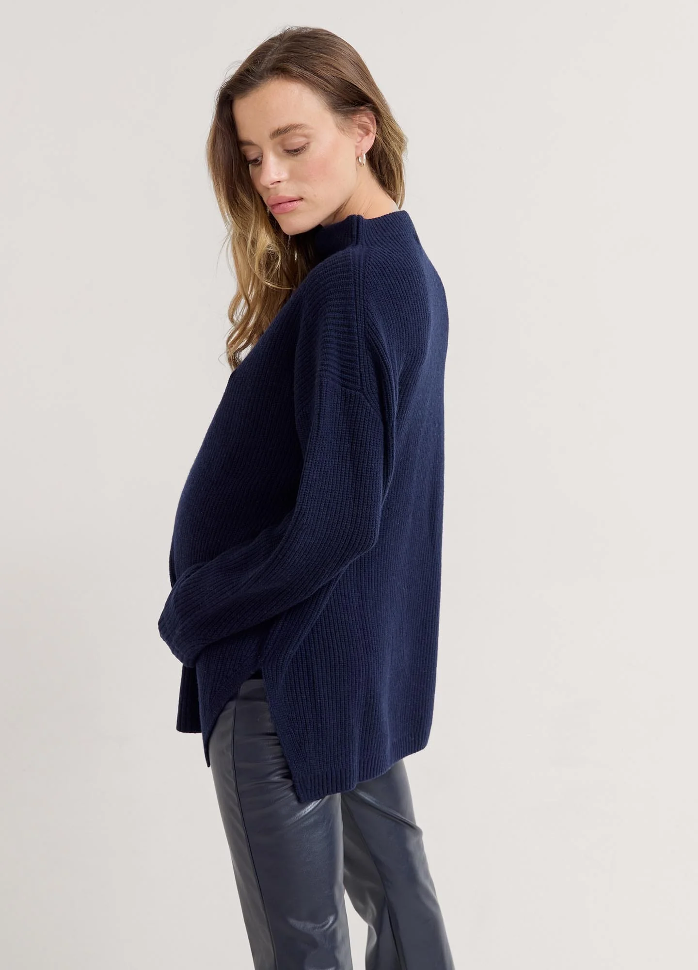 1657-the-cozy-shaker-turtleneck-5.webp The Cozy Shaker Turtleneck
