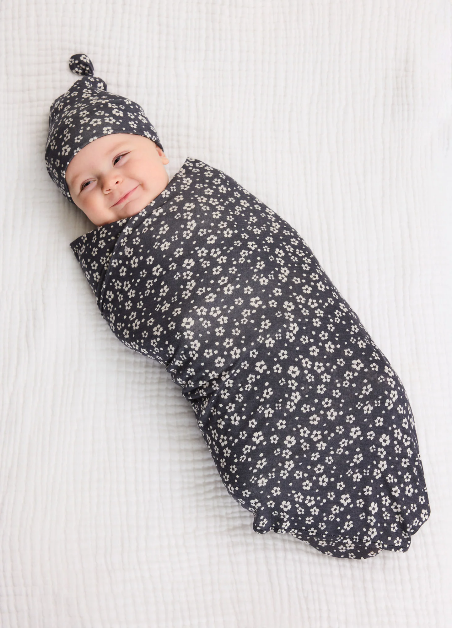 1963-hatch-x-solly-baby-swaddle-hat-set-1.webp Hatch X Solly Baby Swaddle Hat Set