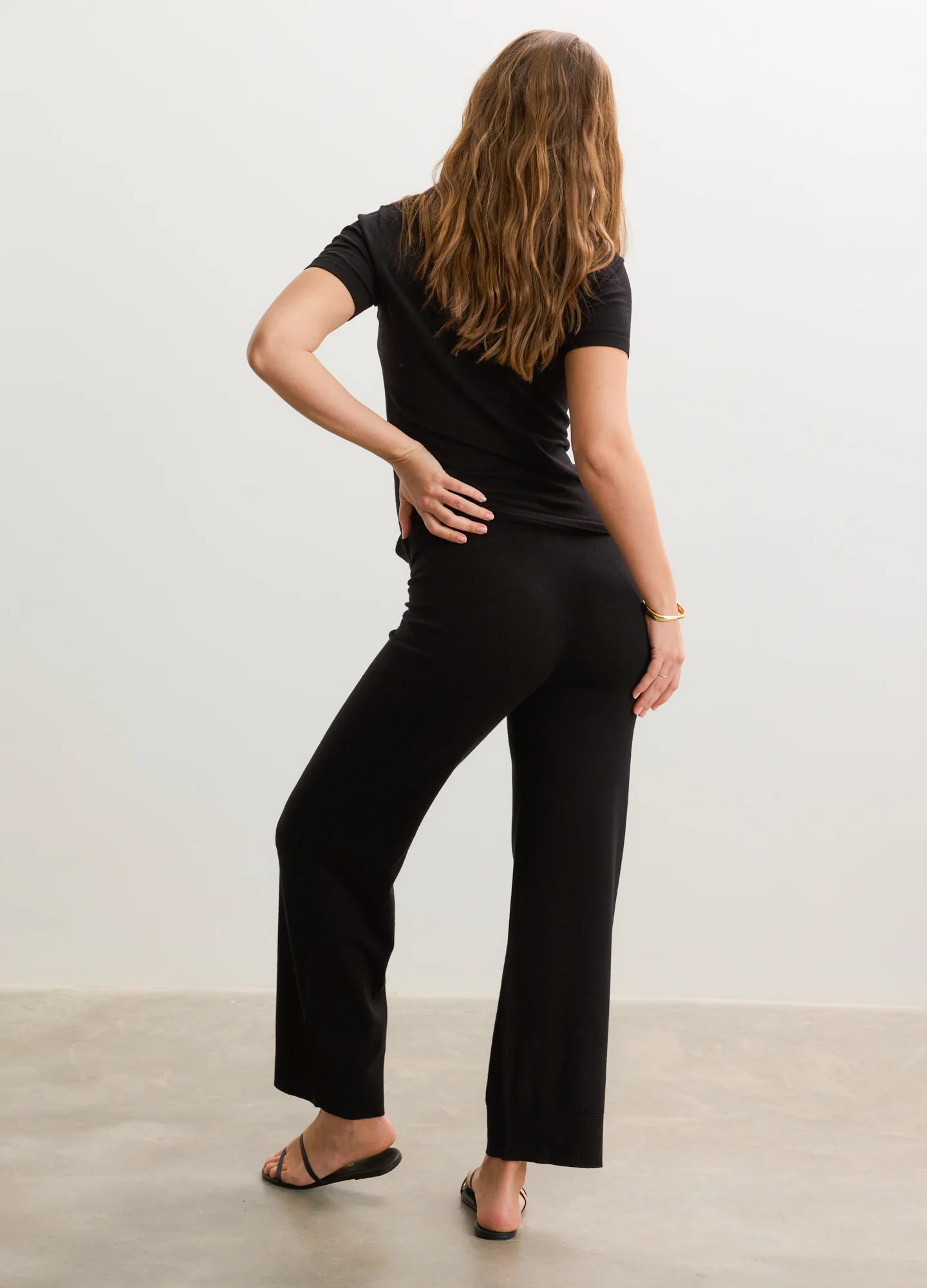 1995-the-softsculpt-knit-tee-4.webp The Softsculpt Knit Tee