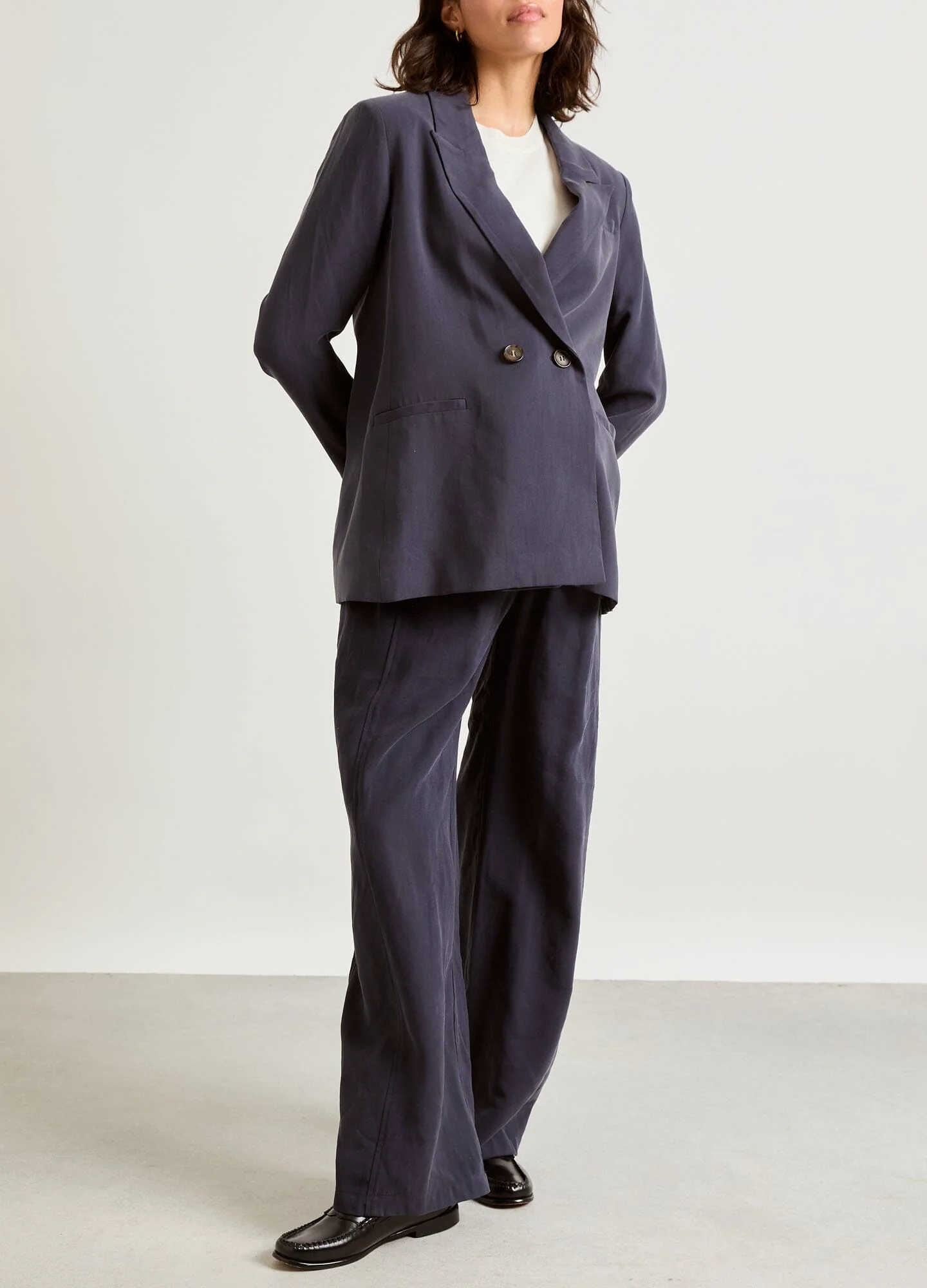 2156-the-soft-tailored-twill-blazer-3.webp The Soft Tailored Twill Blazer