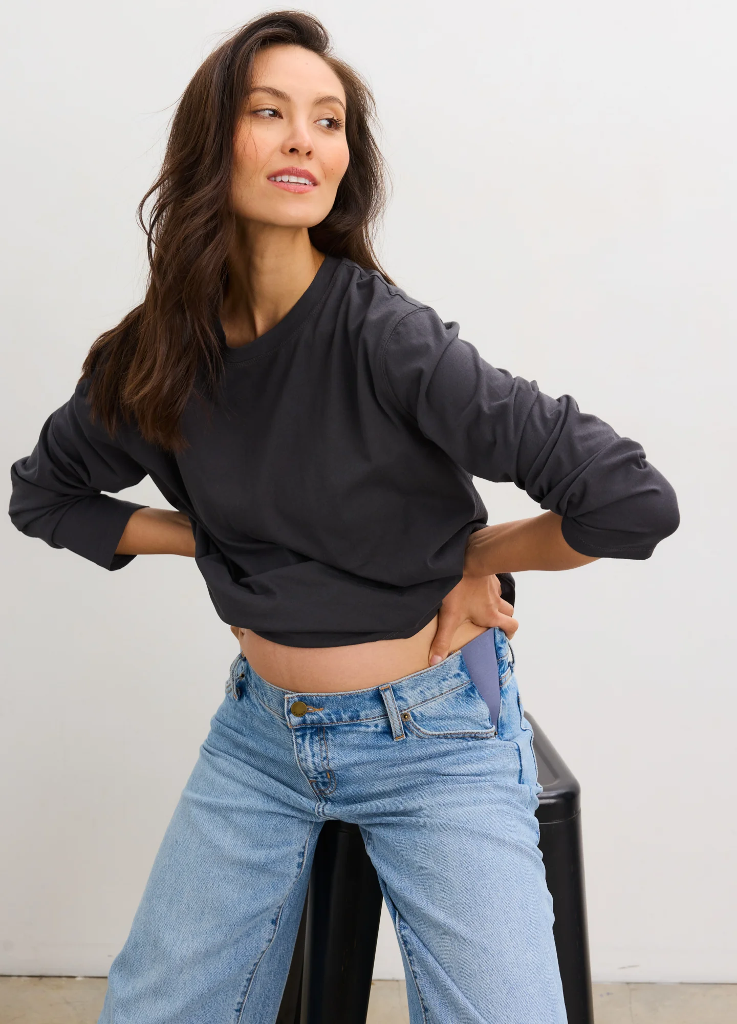 2282-the-washed-cotton-long-sleeve-tshirt-4.webp The Washed Cotton Long Sleeve Tshirt