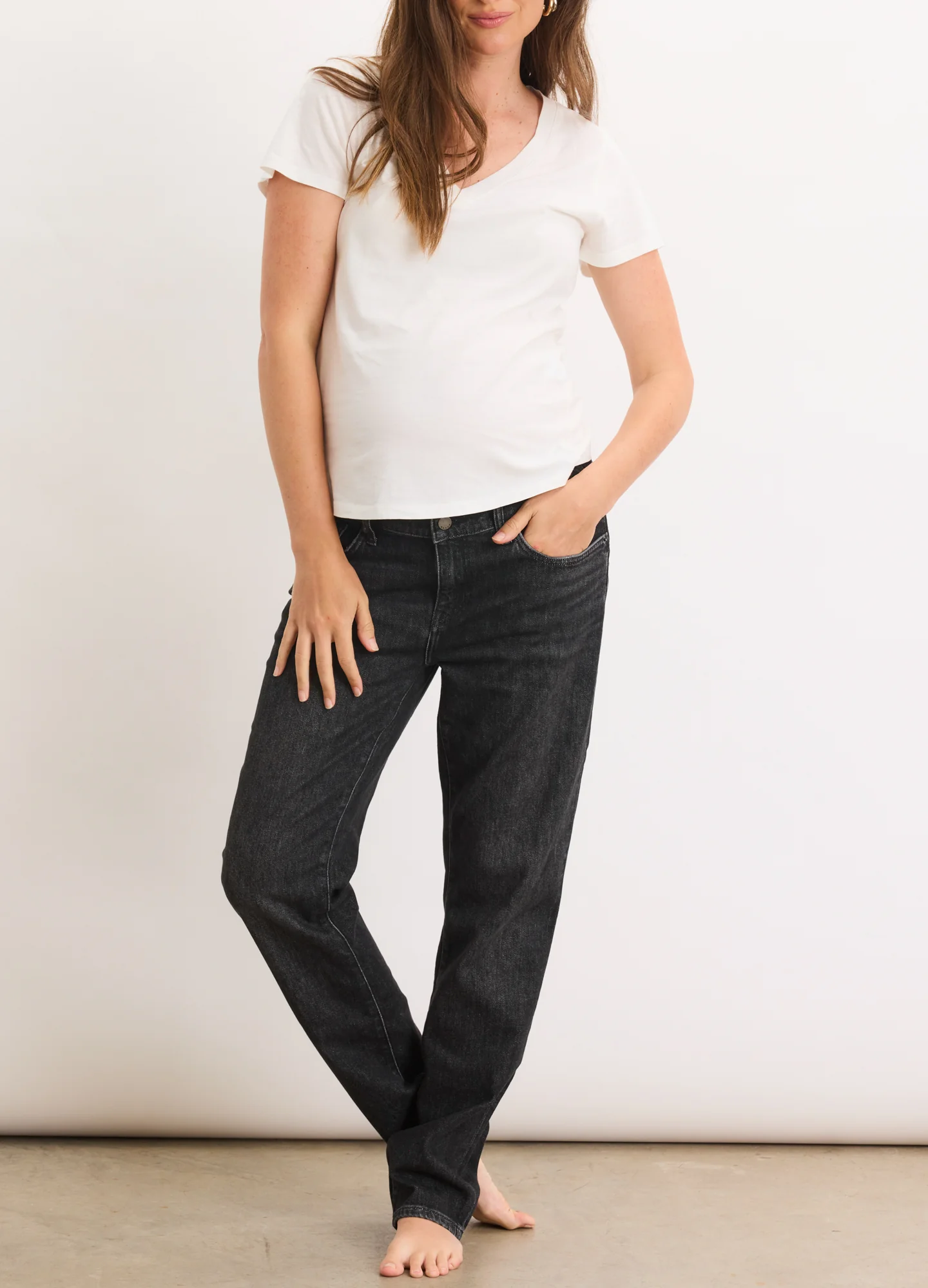 2288-the-boyfriend-maternity-jean-5.webp The Boyfriend Maternity Jean