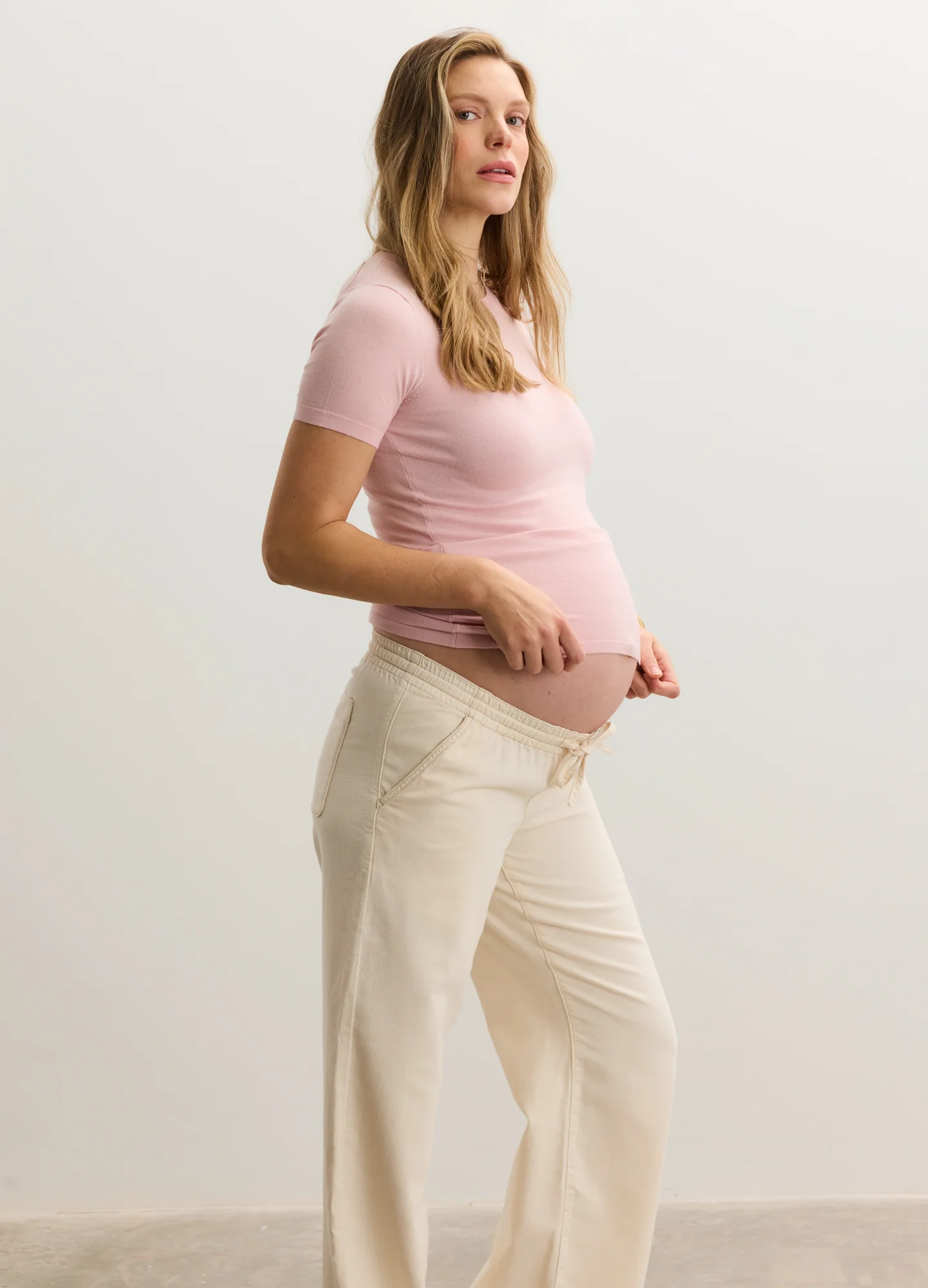 296-the-softsculpt-knit-tee-2.webp The Softsculpt Knit Tee