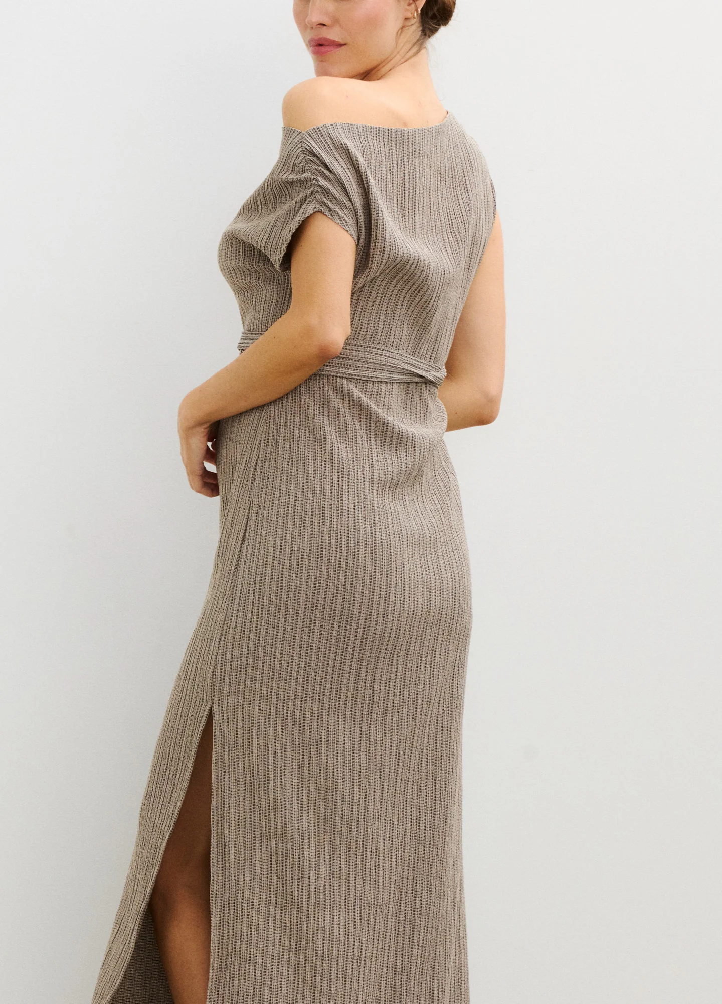 559-the-maeve-dress-3.webp The Maeve Dress