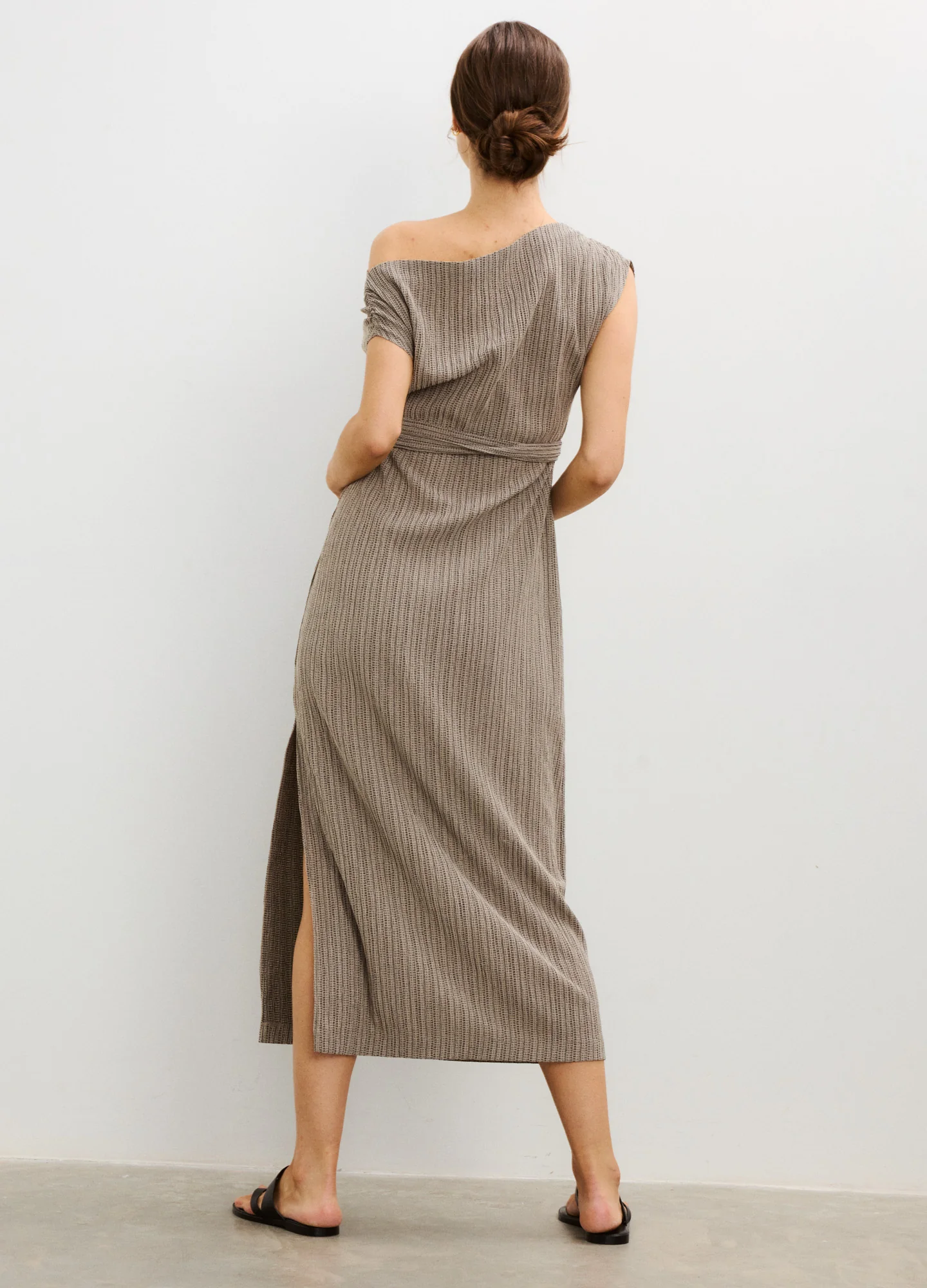 559-the-maeve-dress-5.webp The Maeve Dress