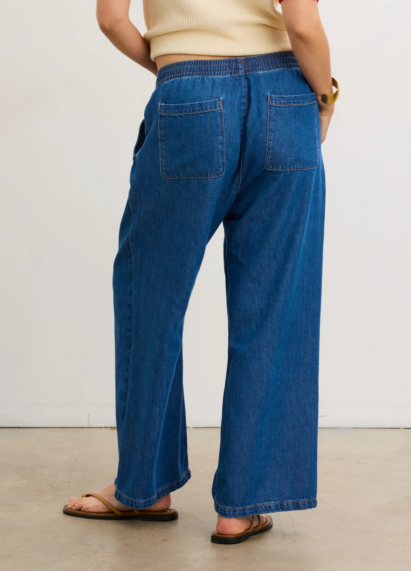 8-true-indigo-1-true-indigo-1-variation-5.webp The Drapey Denim Wide Leg Pant