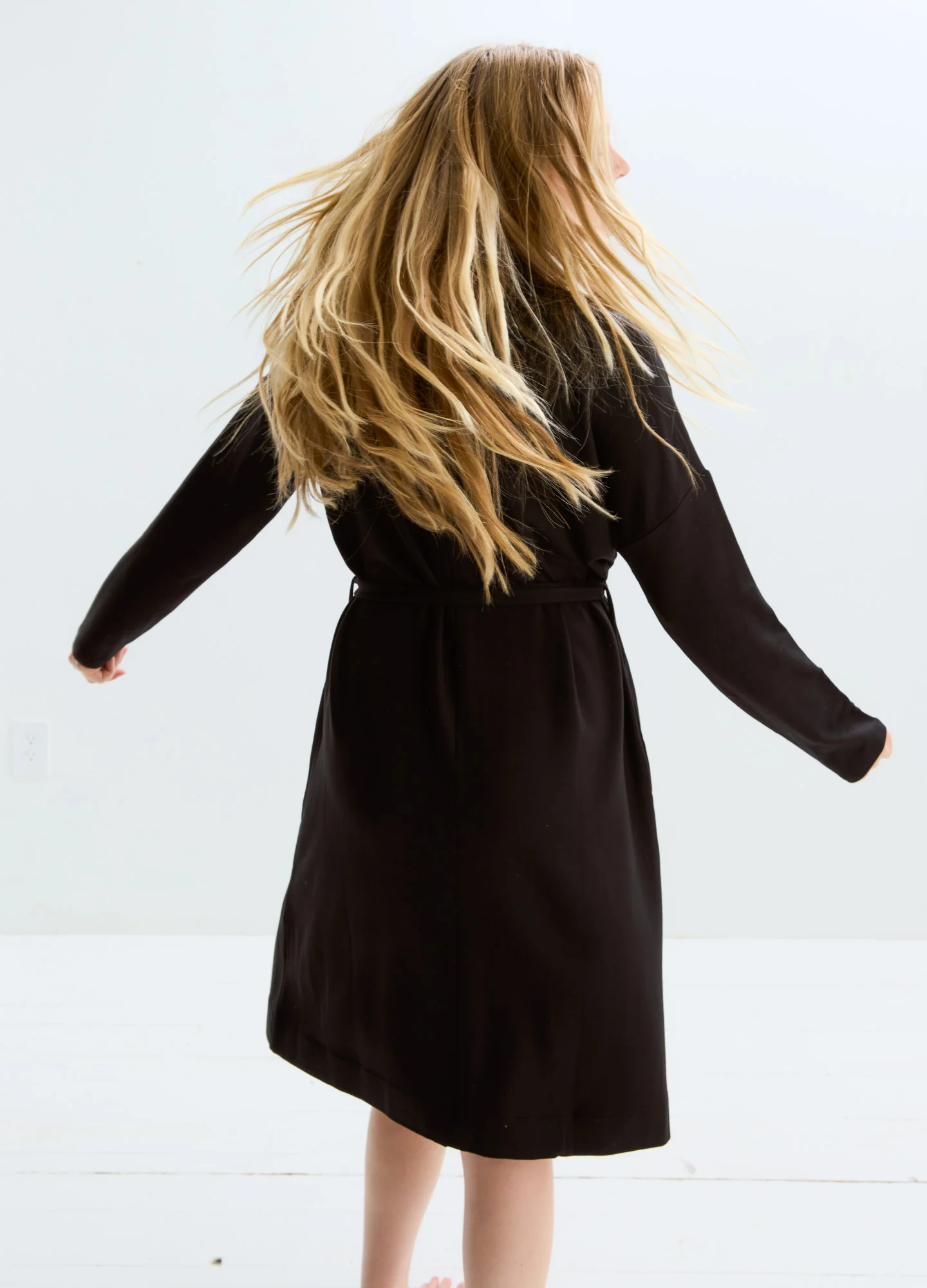 835-the-robe-4.webp The Robe