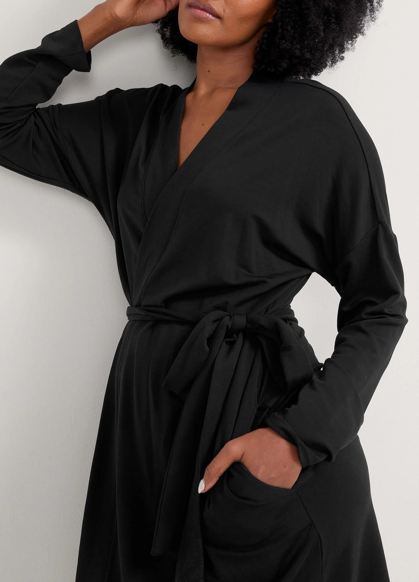 851-the-robe-3.webp The Robe