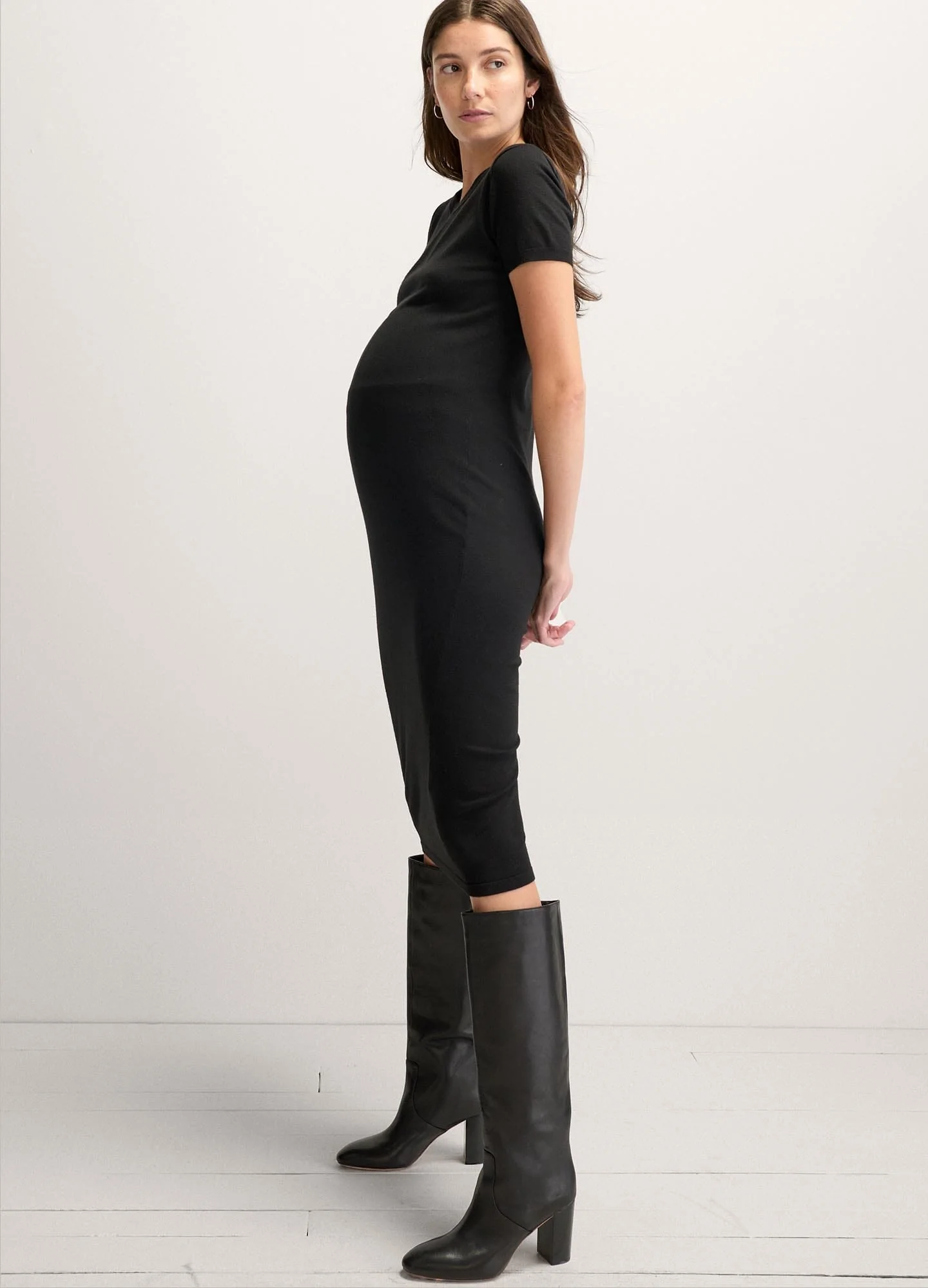 90-the-softsculpt-knit-eliza-dress-4.webp The Softsculpt Knit Eliza Dress