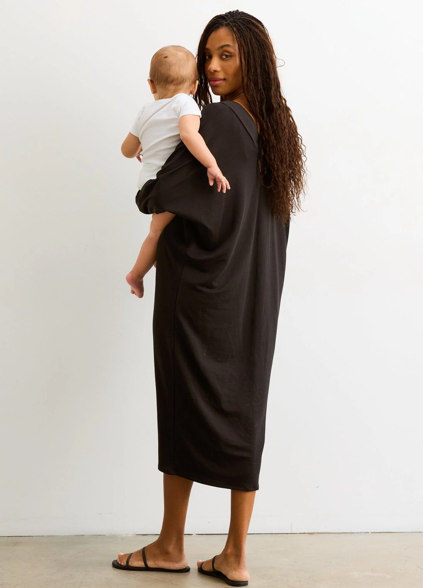 926-the-visitor-dress-3.webp The Visitor Dress