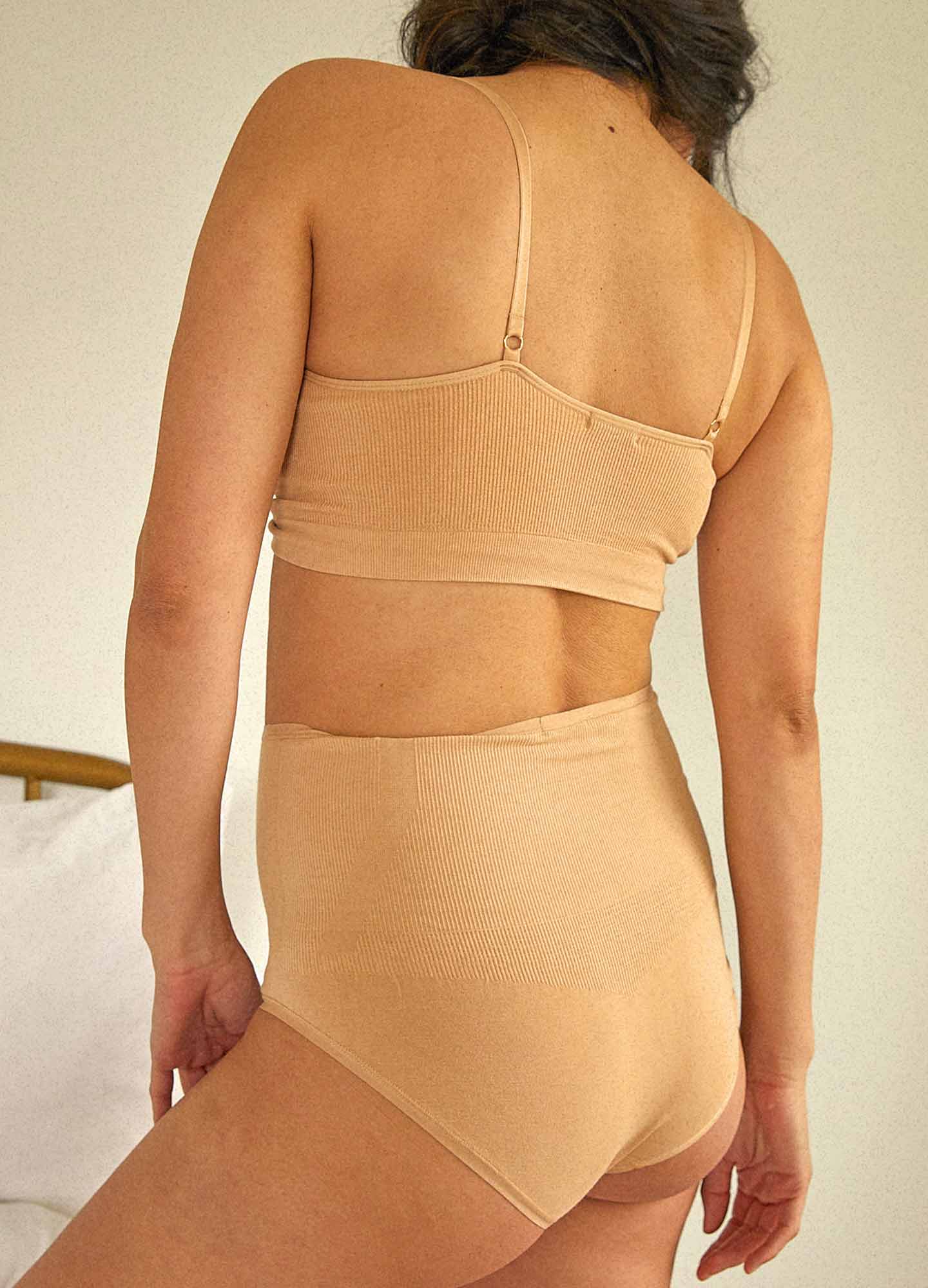 954-the-essential-nursing-and-pumping-bra-5.jpg The Essential Nursing And Pumping Bra