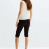96-the-bodyflex-capri-legging-5.webp The Bodyflex Capri Legging