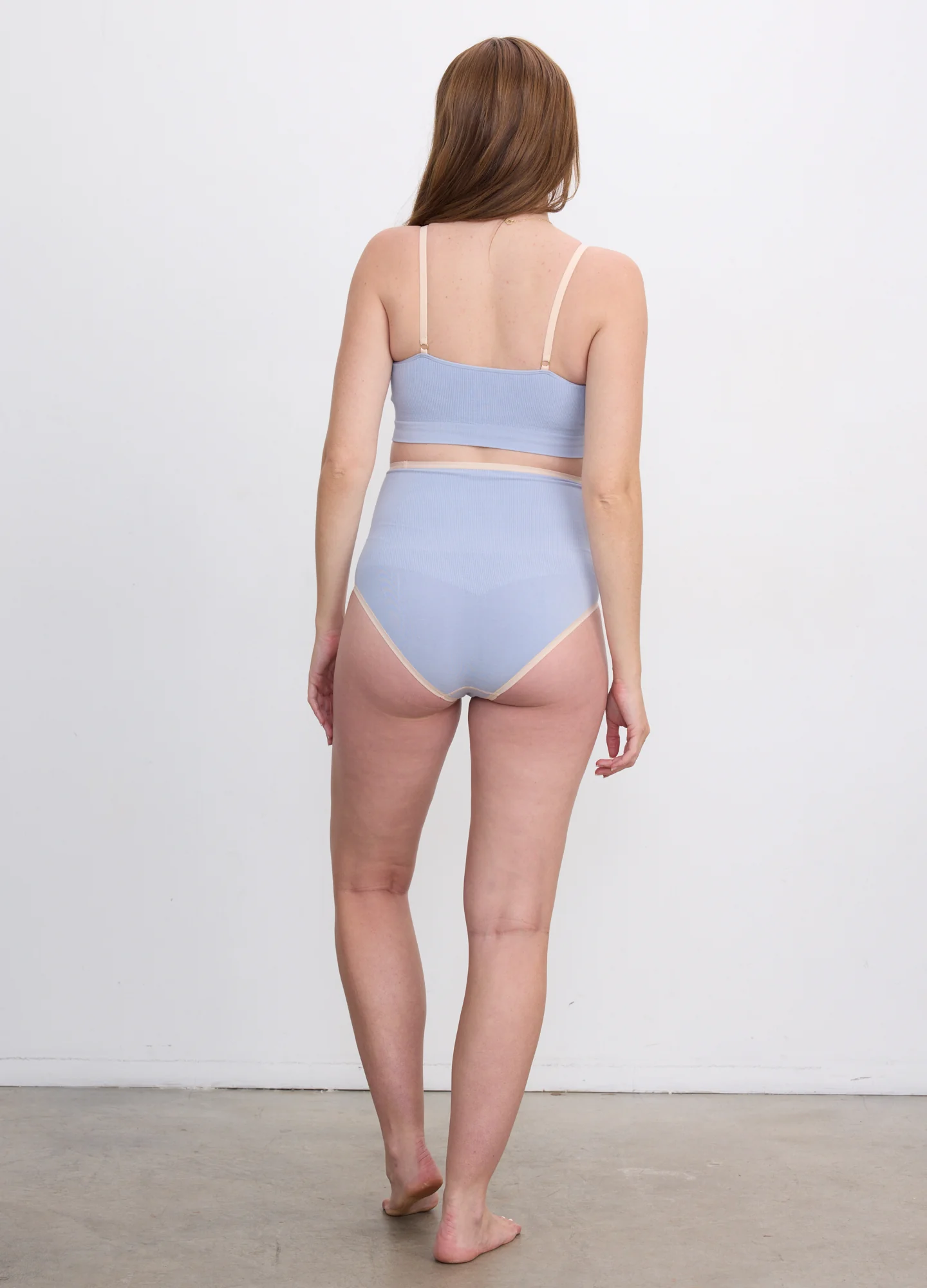964-the-seamless-belly-brief-5.webp The Seamless Belly Brief